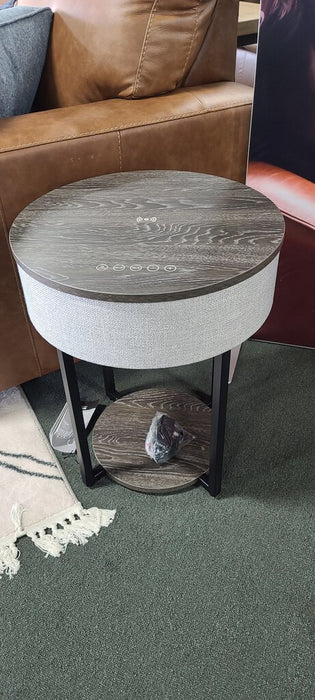 SETHLEN ACCENT TABLE