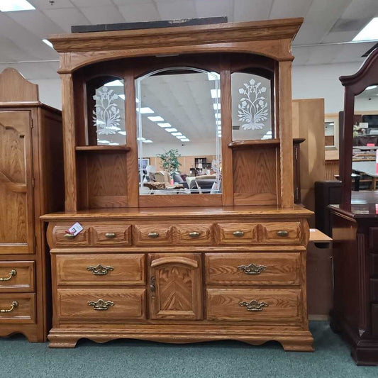 DRESSER WITH MIRROR TH