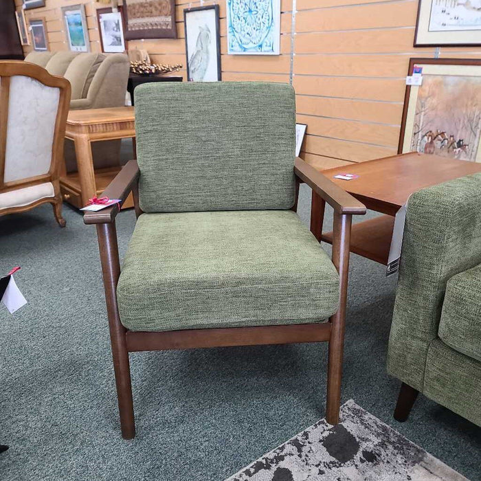 SHOWOOD ACCENT CHAIR OLIVE