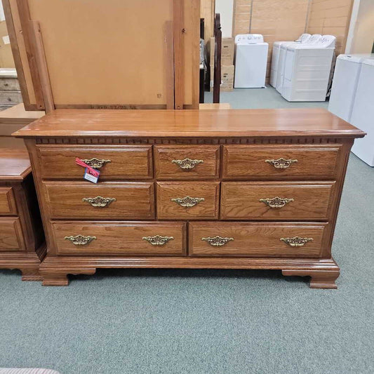 DRESSER WITH MIRROR BKH