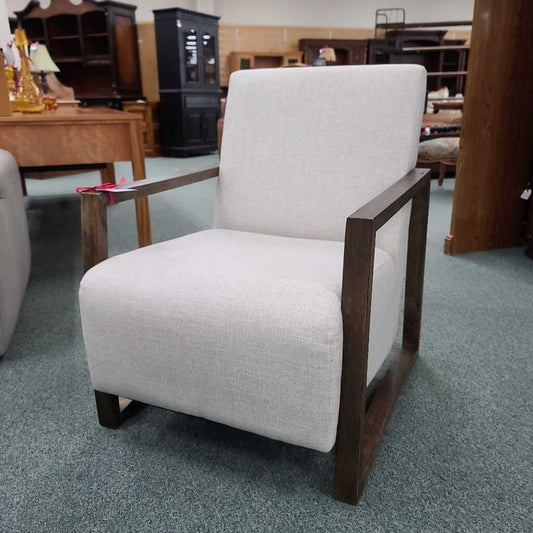 ACCENT CHAIR TH