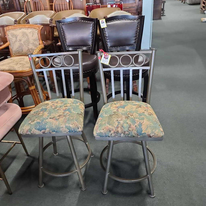 SET OF 2 STOOLS KC