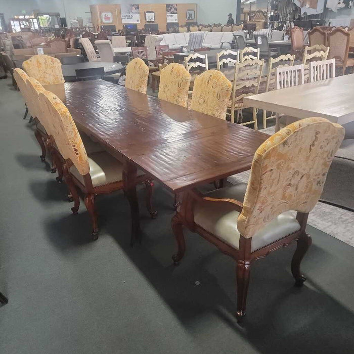 TABLE W/ 2 EXT AND 8 CHAIRS MLH