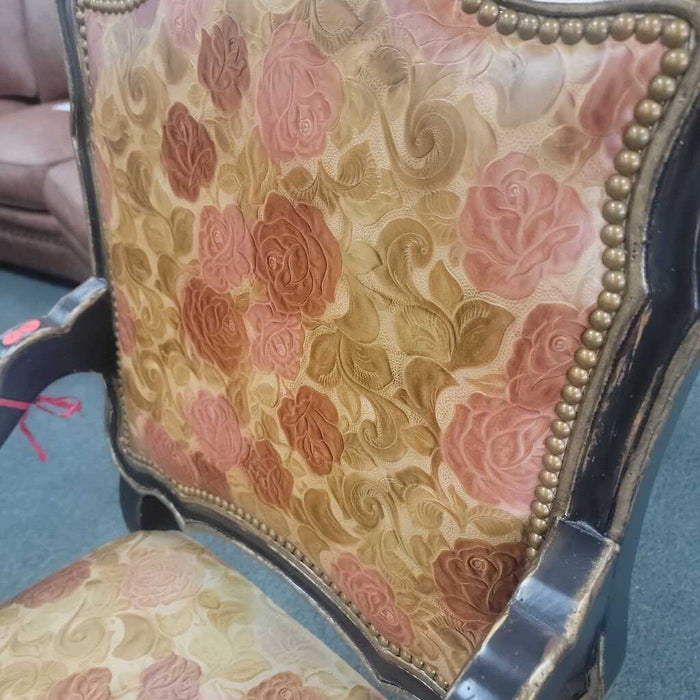 ROSES ACCENT CHAIR BLH