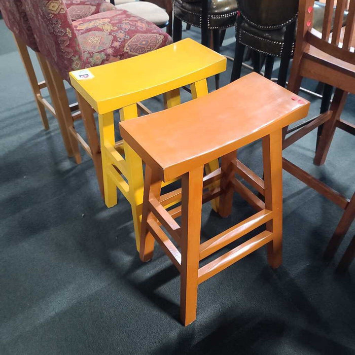 SET OF 2 STOOLS ML