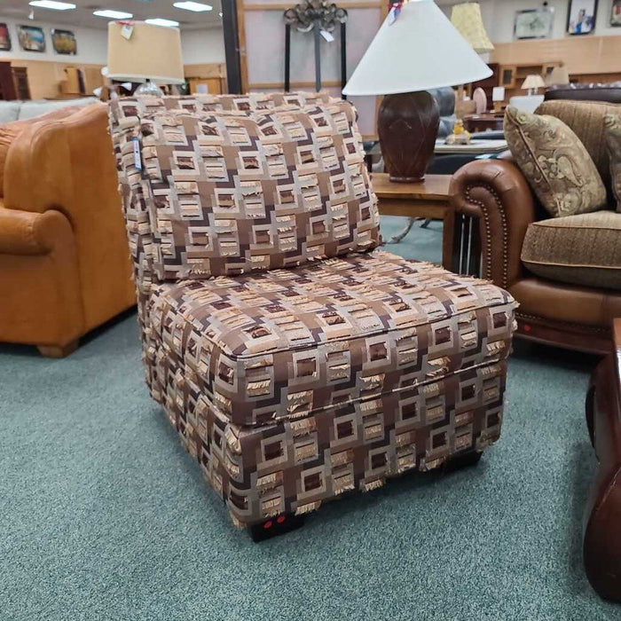 ACCENT CHAIR ML