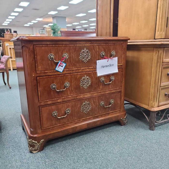 HENREDON CHEST OF DRAWERS LMH