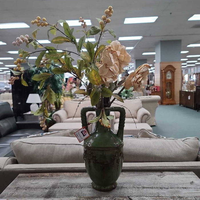 VASE + SILK PLANT LC