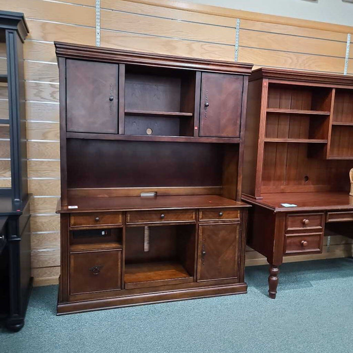 CREDENZA WITH HUTCH BIH