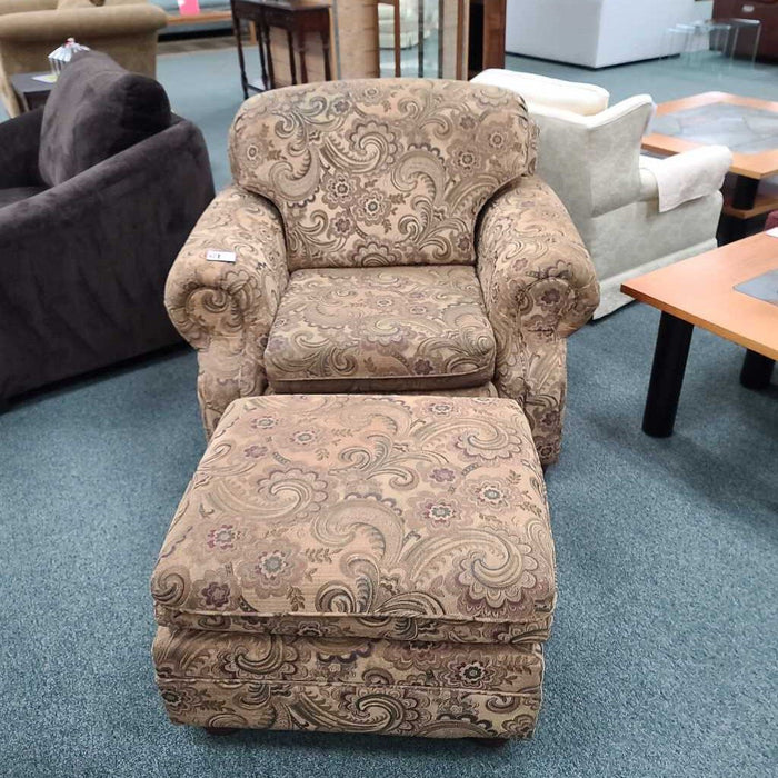 CHAIR WITH OTTOMAN BLH