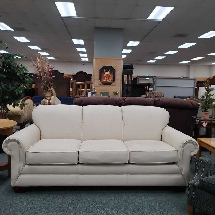 LAZBOY WHITE LEATHER SOFA KBH