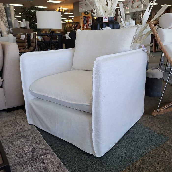 WHITE SLIP COVER CHAIR BKH