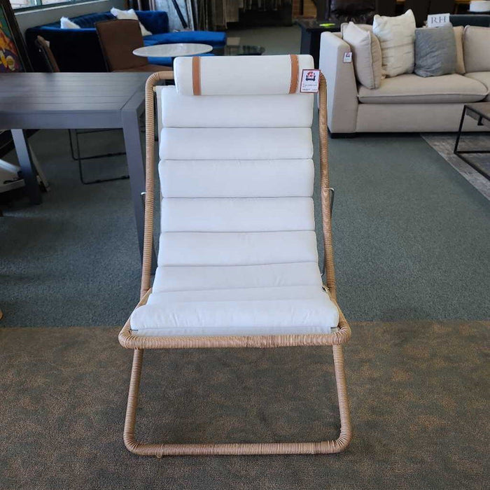 LOUNGE CHAIR BLH