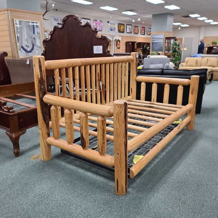 LOG DAY BED WITH TRUNDLE CLH