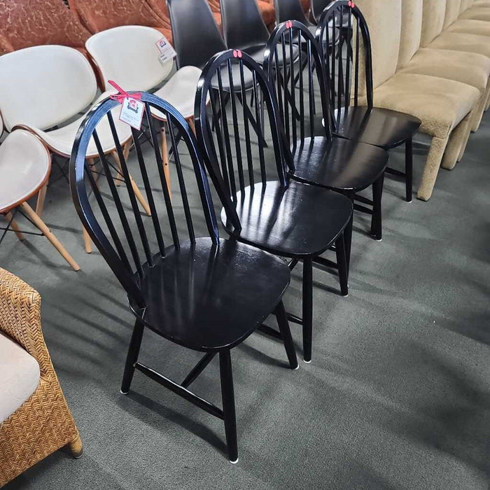 SET OF 4 CHAIRS TS