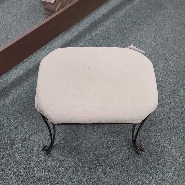 VANITY STOOL