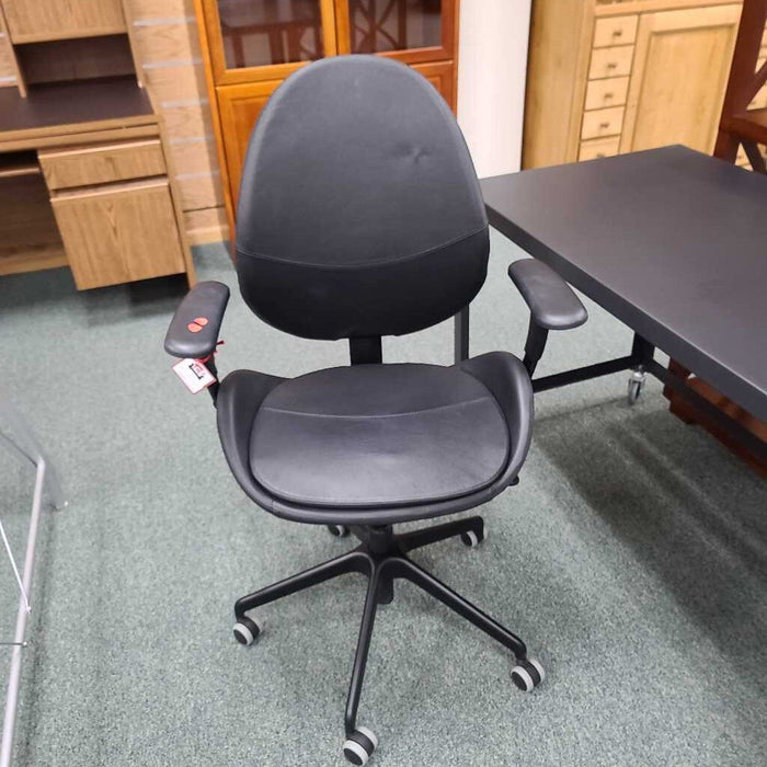 DESK CHAIR TH