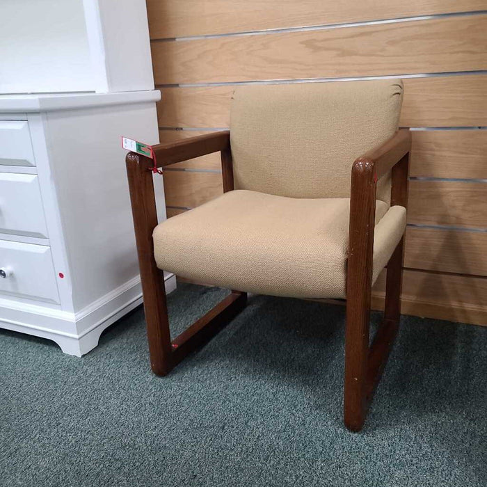 CHAIR LC