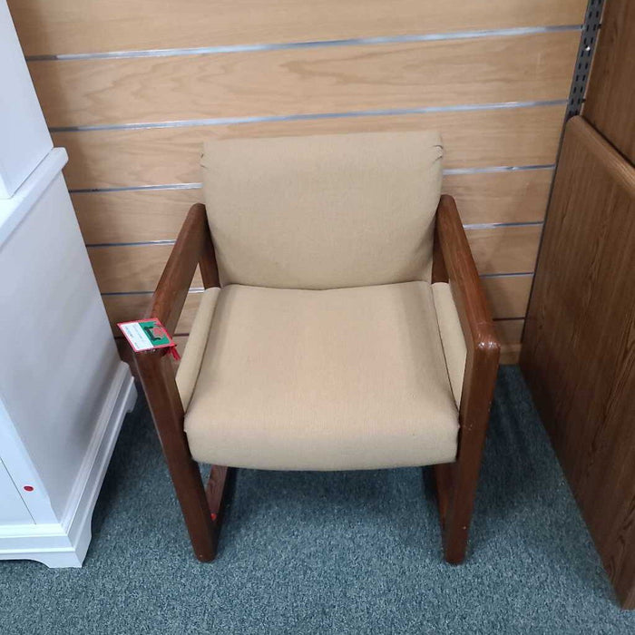 CHAIR LC