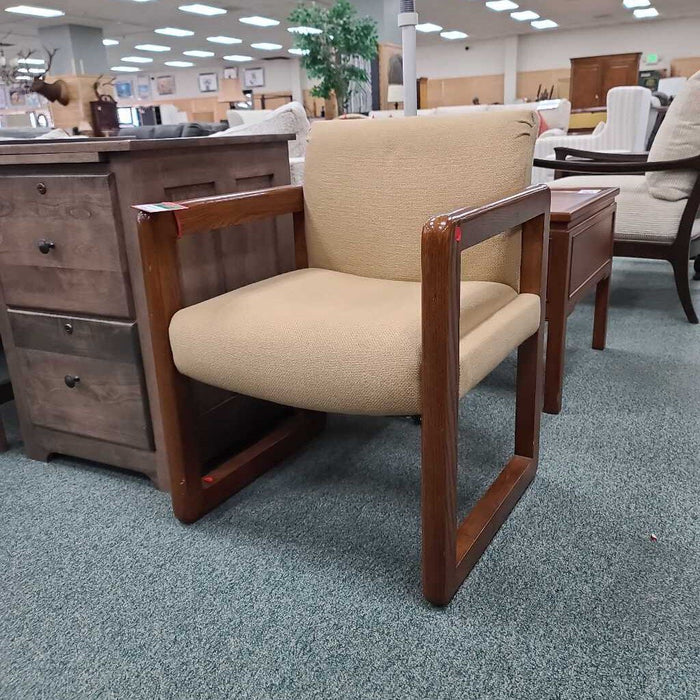 CHAIR LC