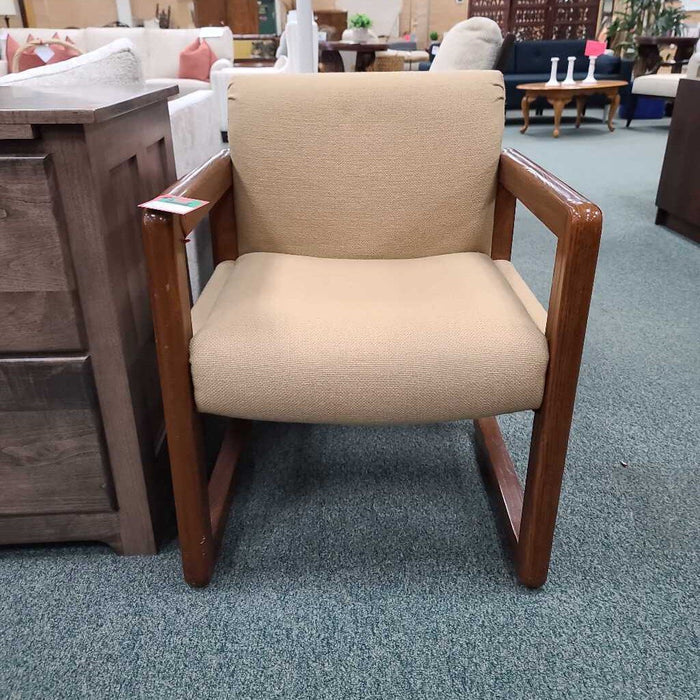 CHAIR LC