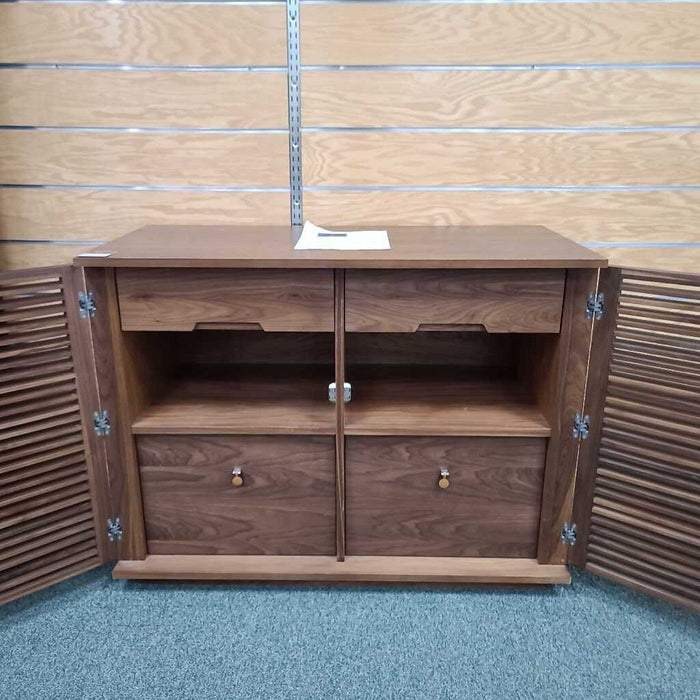 FOLKS LINE CREDENZA ASH