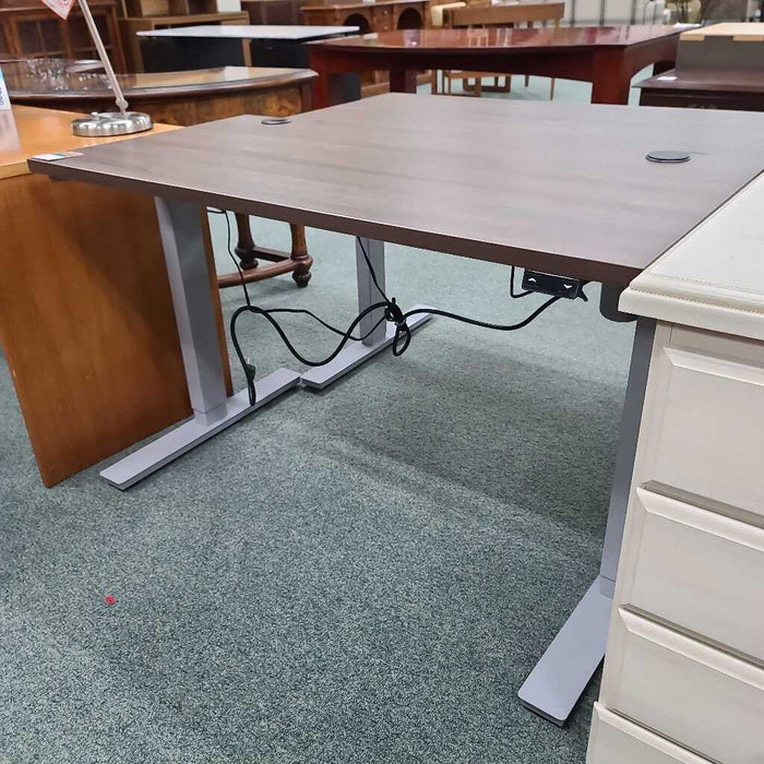 ADJUSTABLE DESK LCH