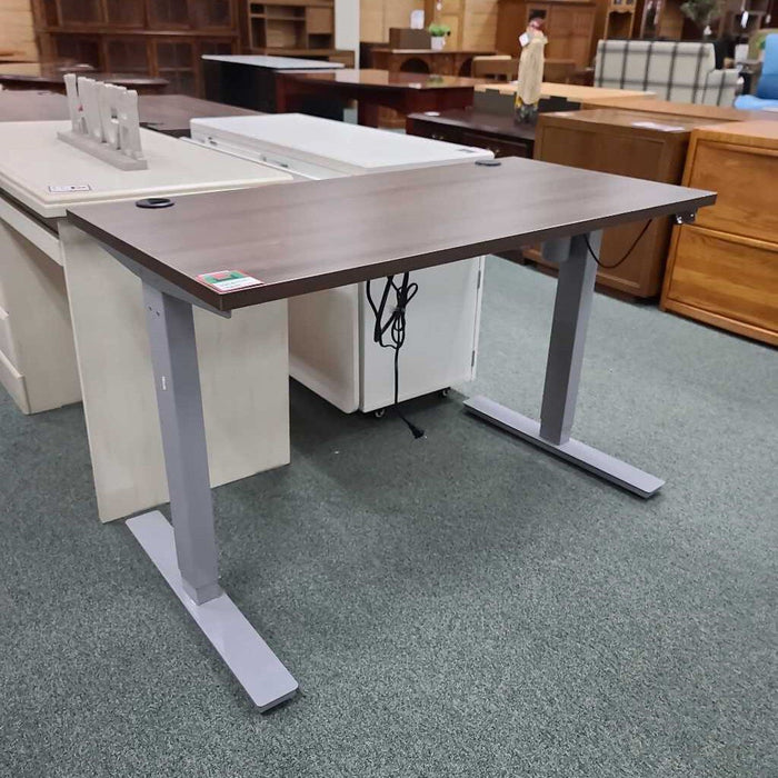 ADJUSTABLE DESK LCH