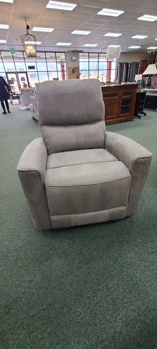 ROCKER RECLINER