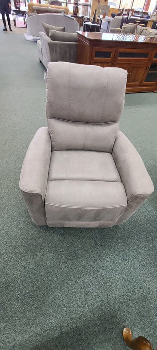 ROCKER RECLINER